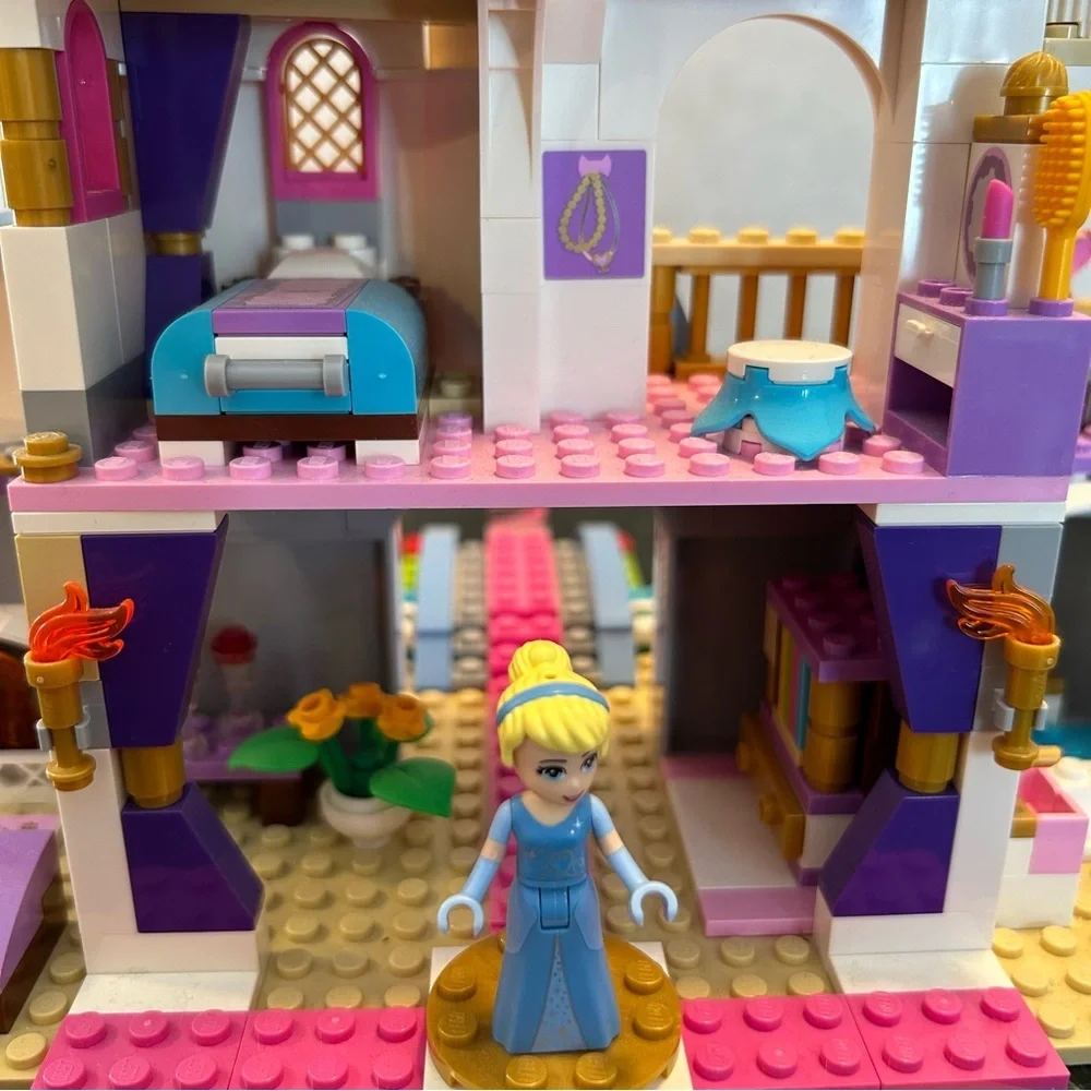 Lego Disney Princess Cinderella's Romantic Castle 41055